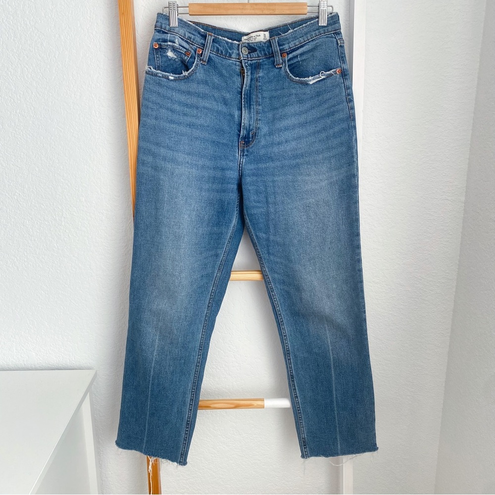 Abercrombie & Fitch Ultra High Rise Ankle Straight Jean Distressed Raw Hem Blue